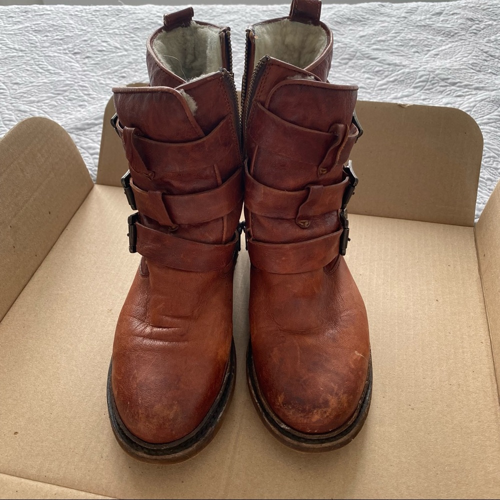 Frye Sherling Valerie Boots - Used Sz 6.5 Cognac